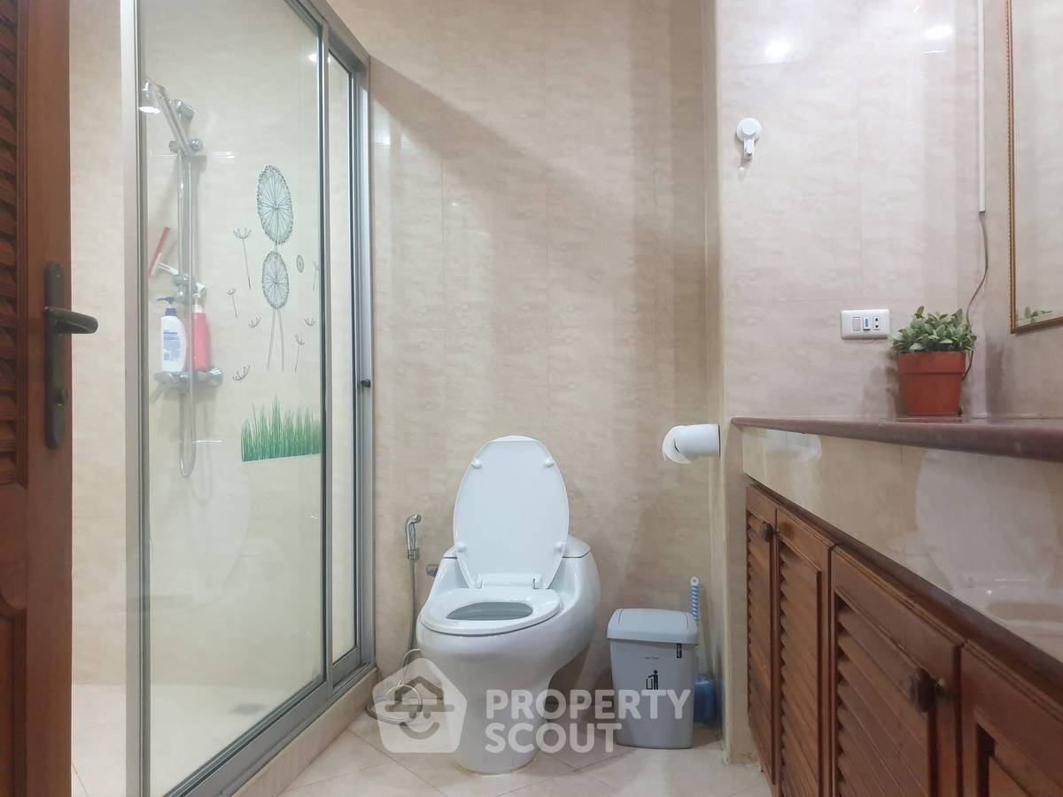 รูป คอนโด 1-ห้องนอน ที่ วิวทะเล 3 ใกล้ ถนนพระตำหนัก พัทยา (ID 2951171) - รูปที่ 4/6