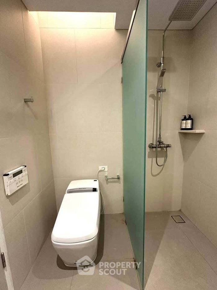 picture 2-BR Condo at The Lumpini 24 near BTS Phrom Phong (ID 2744002) - 12/12