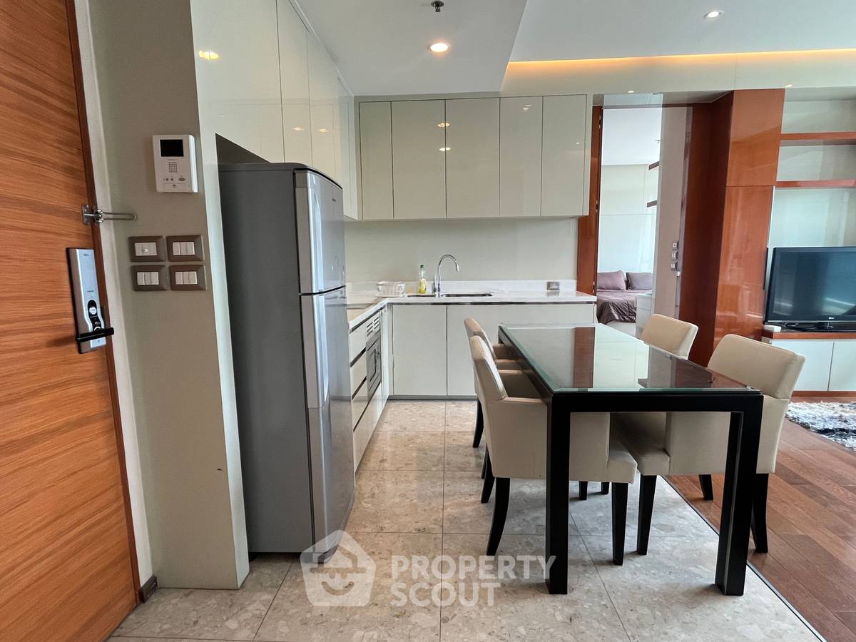 รูป คอนโด 2-ห้องนอน ที่ ดิ แอดเดรส สุขุมวิท 28 ใกล้ BTS พร้อมพงษ์ (ID 2723525) - รูปที่ 3/8