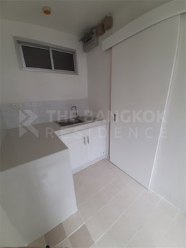 Condo One Ratchada-Ladprao near MRT Ratchadaphisek Station Location Near Employment, Surrounded by Lifestyles