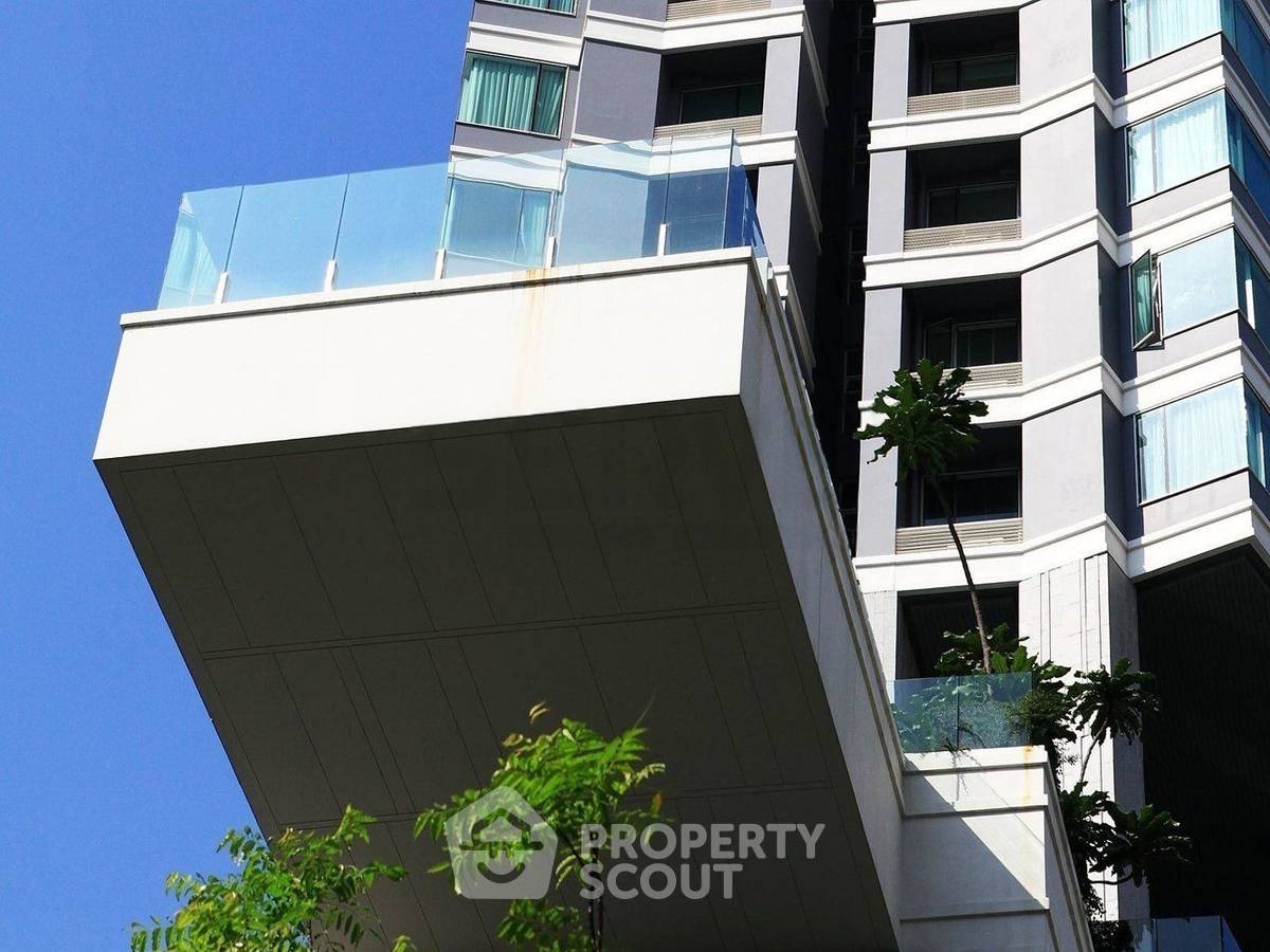 picture 2-BR Condo at 39 By Sansiri near BTS Phrom Phong (ID 2743834) - 2/5