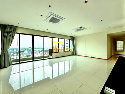 คอนโดให้เช่า : Emporio Place | Renovated 3 Bed Luxury Condo Near Shopping District - BR14475CD