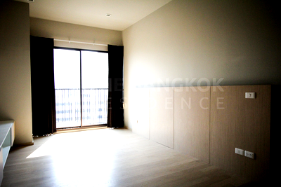 Condos for sale : Location Near Employment, Surrounded by Lifestyles Noble Refine near BTS Phrom Phong