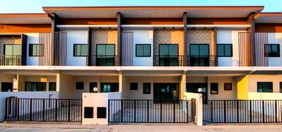 Townhouses for sale Udon Thani Museum : Located in a small housing project in an economic area. Second-hand house in near an international school.  #C5MG100777
