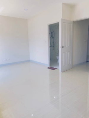 รูป บ้านในโครงการขนาดเล็กทำเลย่านเศรษฐกิจ บ้านมือสองสภาพใหม่ ใกล้ โรงเรียนนานาชาติ #C5MG100777 - รูปที่ 6/8