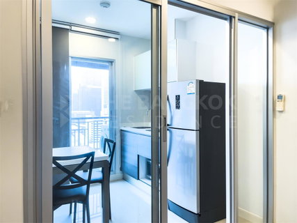 Centric Ratchada-Suthisan Cool Condo, Central City Location near MRT Sutthisan Station