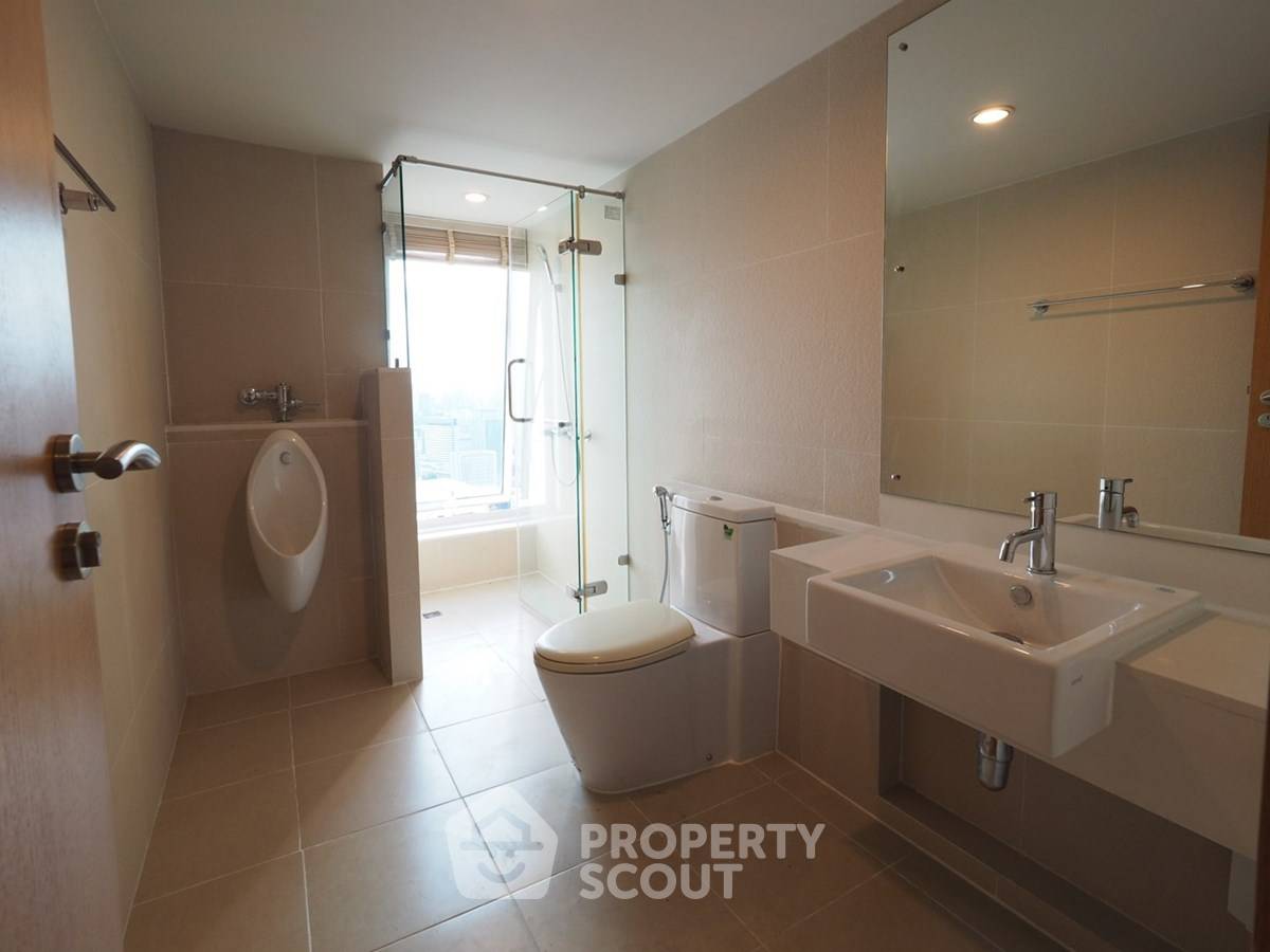 picture 4-BR High-Floor 295 Sqm Condo For Rent, Circle Condominium Near MRT Phetchaburi (ID 2874514) - 22/30