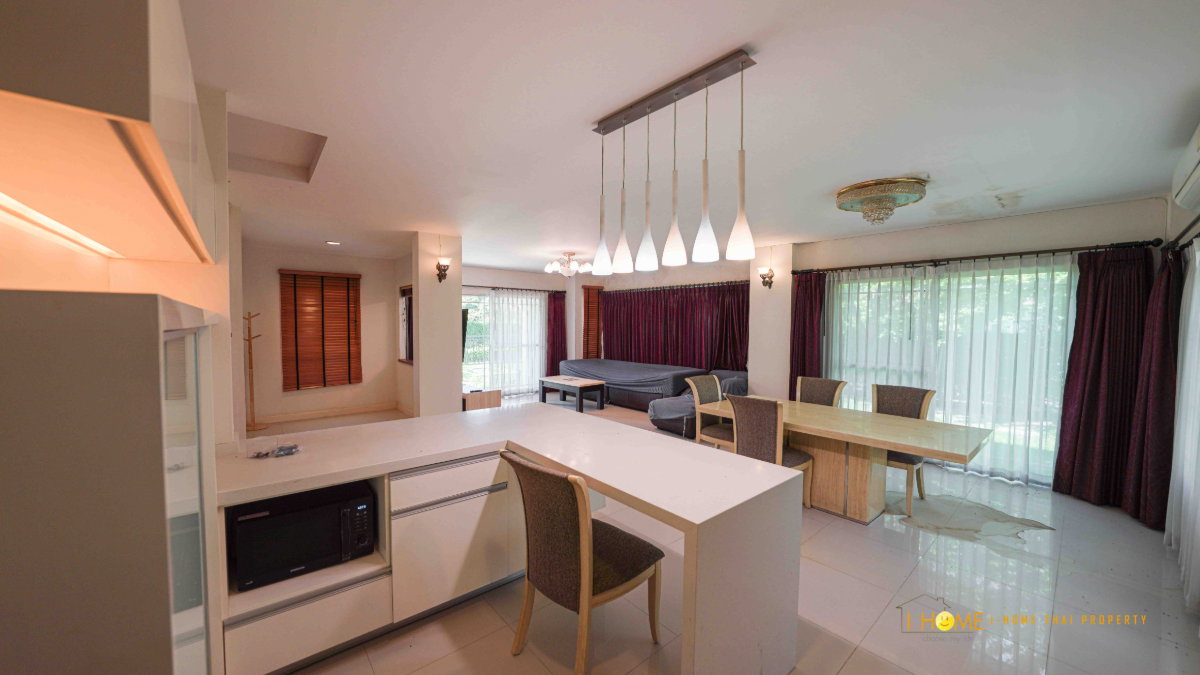 picture A house two storey for rent with 3 bedrooms,4 toilets and 1 kitchen. #ASS-H0260 - 14/38
