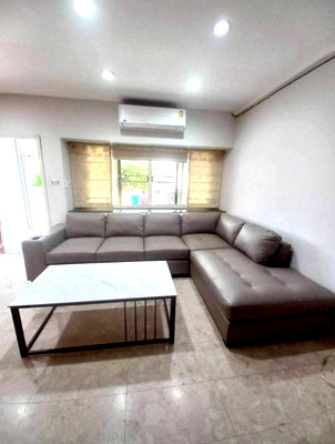Townhouses for rent Ramkhamhaeng University : 🏡 TH177 | For Rent: 3-Story Townhouse at Baan Klang Muang Rama 9-43 | 500m to The Nine | Office Reg. Allowed!