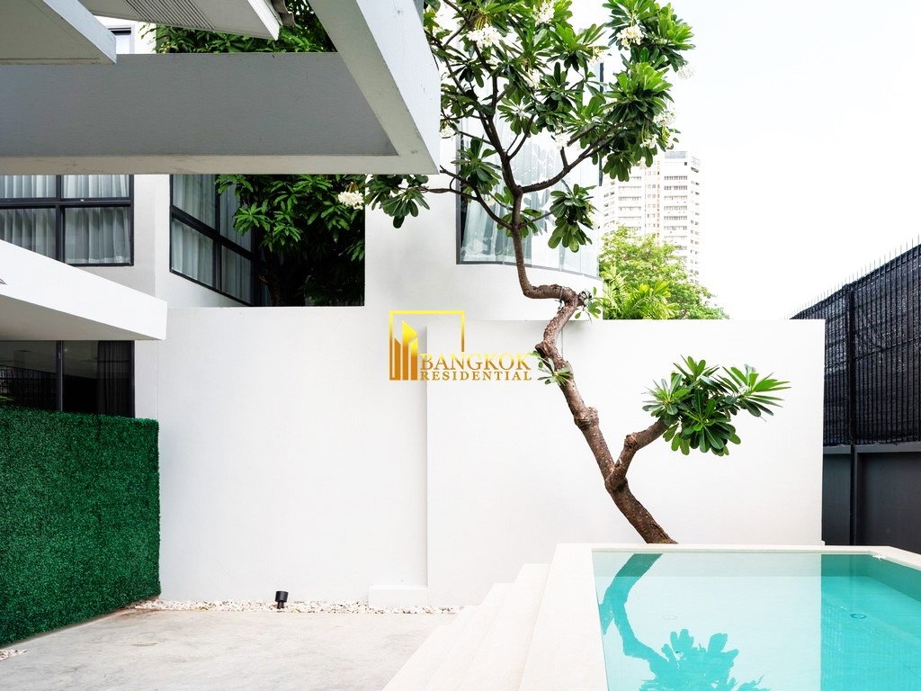 รูป Remarkable 10 Bedroom Luxury House in Thonglor Area - BR27540SH - รูปที่ 2/13