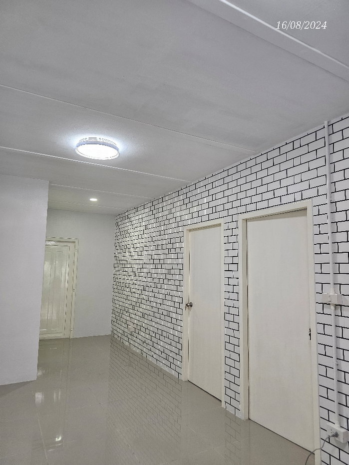รูป ขายทาวน์เฮ้าส์รีโนเวทใหม่ พร้อมอยู่ หมู่บ้านเอื้ออาทร เมืองเก่า
บ้านสวย ปรับปรุงใหม่  พร้อมเข้าอยู่ได้ทันที - รูปที่ 6/14