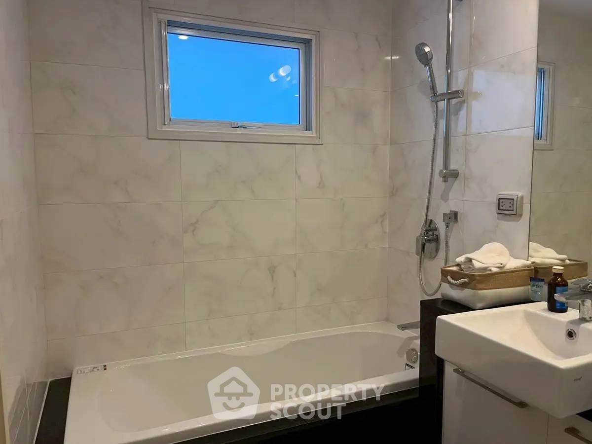 picture 2-BR Condo at Supalai Riva Grande close to Phra Ram 3 (ID 2866719) - 19/24