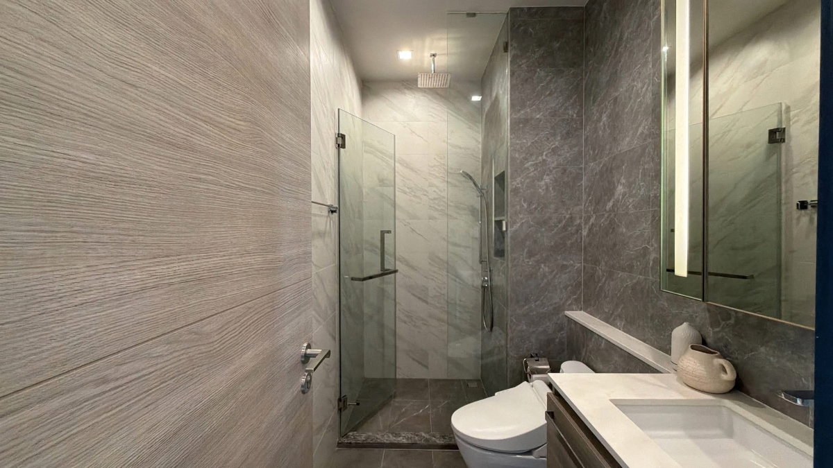 picture For Rent - The Crest Park Residences , Luxury Class 1 bedroom 1 bathroom - 8/9