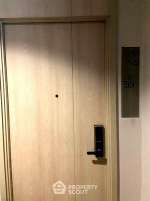 คอนโดให้เช่า : คอนโด 2-ห้องนอน ที่ ริทึ่ม สุขุมวิท42 ใกล้ BTS เอกมัย (ID 2750866)