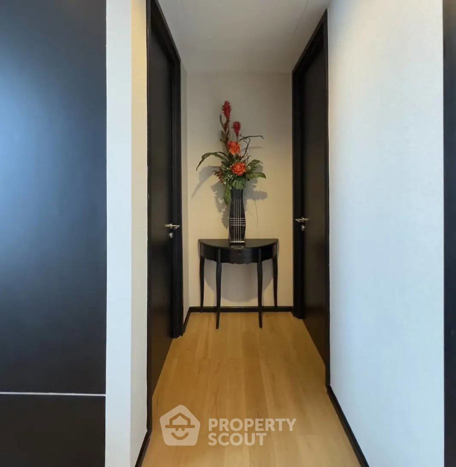 picture 3-BR Condo at Circle Living Prototype New Petchburi near MRT Phetchaburi (ID 2866768) - 4/11