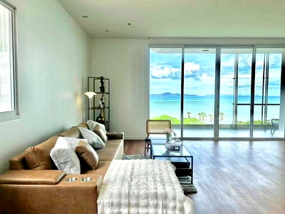 Condos for sale : Luxury condo for sale at the cove pattaya offering panoramic views of pattaya  157 sq.m.