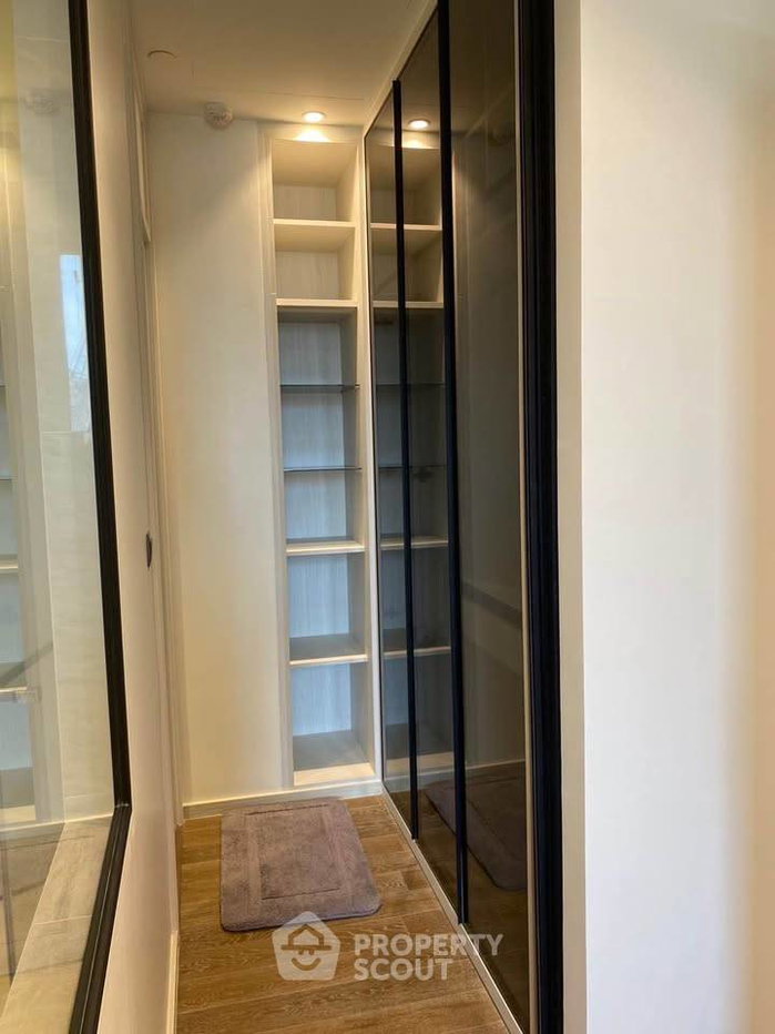 picture 1-BR Condo at Muniq Langsuan near BTS Ratchadamri (ID 2938119) - 13/21