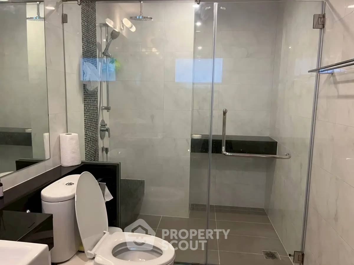 picture 2-BR Condo at Supalai Riva Grande close to Phra Ram 3 (ID 2866719) - 18/24