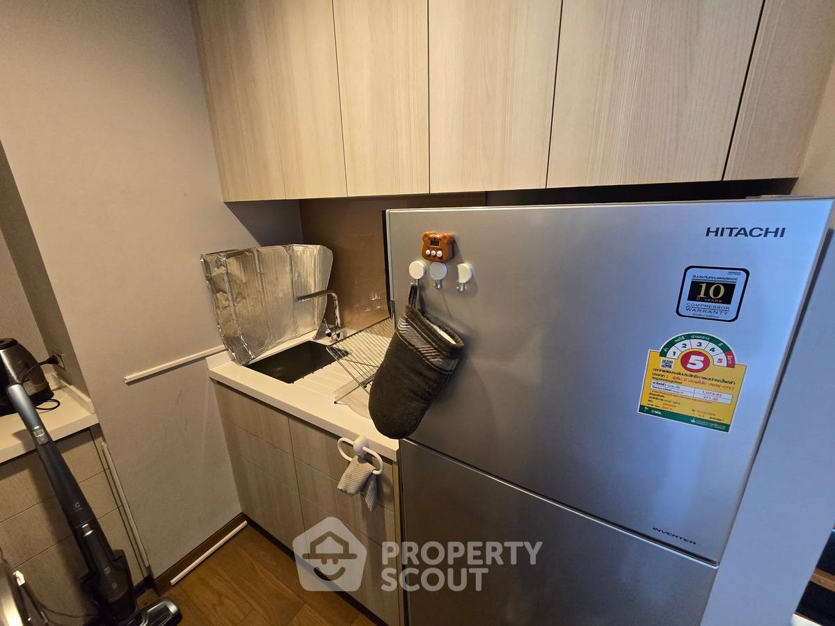 picture 2-BR Condo at The Lumpini 24 near BTS Phrom Phong (ID 2738923) - 4/11