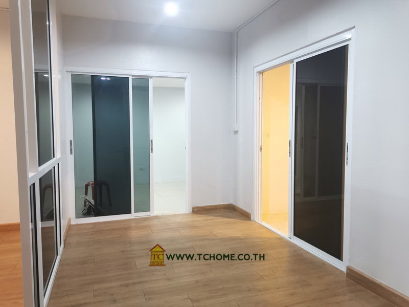 รูป ขายทาวน์เฮ้าส์ 2 ชั้น 30 ตรว. พฤกษา 15 บางพลี-ตำหรุ บ้านสวยสภาพดีมีต่อเติม พร้อมปั๊ม+แท็งก์น้ำ มุ้งลวดเหล็กดัด ใกล้นิคมฯ บางปู ไปแพรกษา-สุขุมวิทได้ - รูปที่ 19/40