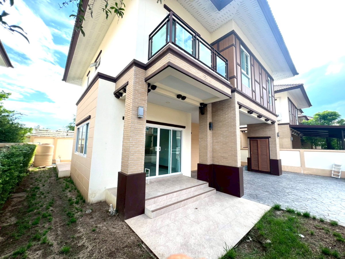 รูป บ้านในโครงการทำเลย่านเศรษฐกิจ พร้อมคลับเฮ้าส์และสระว่าย พร้อมระบบรักษาความปลอดภัย 24 ชม   #ASP-H0788 - รูปที่ 4/17