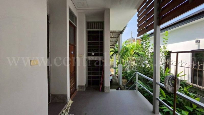 รูป บ้านเดี่ยว 3 ชั้น พร้อมที่ดิน 100 ตารางวา ปลูกสร้างเอง วัสดุคุณภาพ สภาพดี พร้อมเข้าอยู่ - รูปที่ 35/36