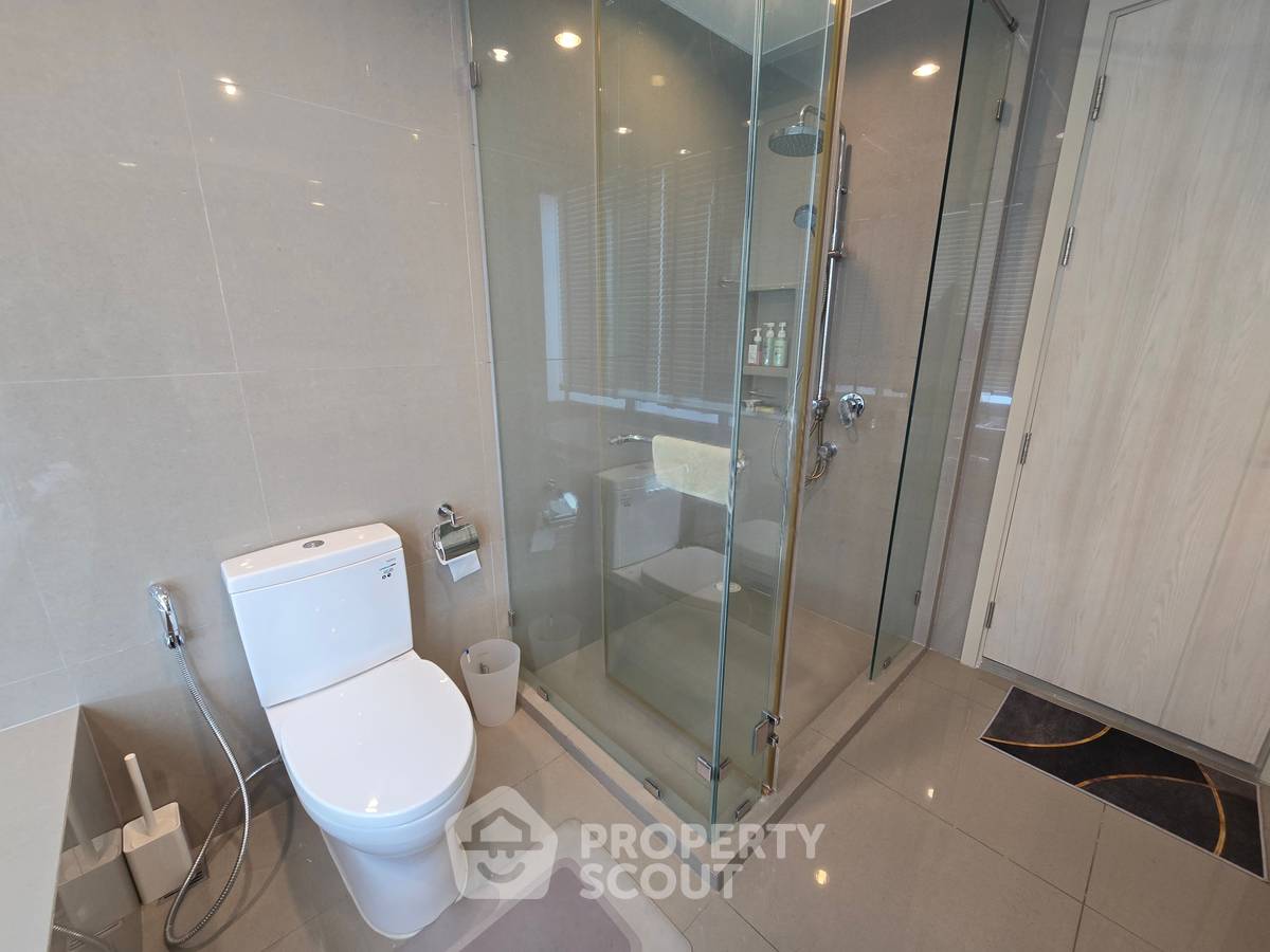 picture 2-BR Condo at Rhythm Sukhumvit 42 near BTS Ekkamai (ID 2743969) - 26/27