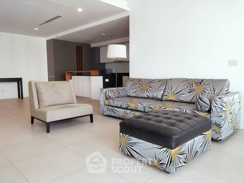 2-BR Condo at The River Condominium near BTS Saphan Taksin (ID 1115646)