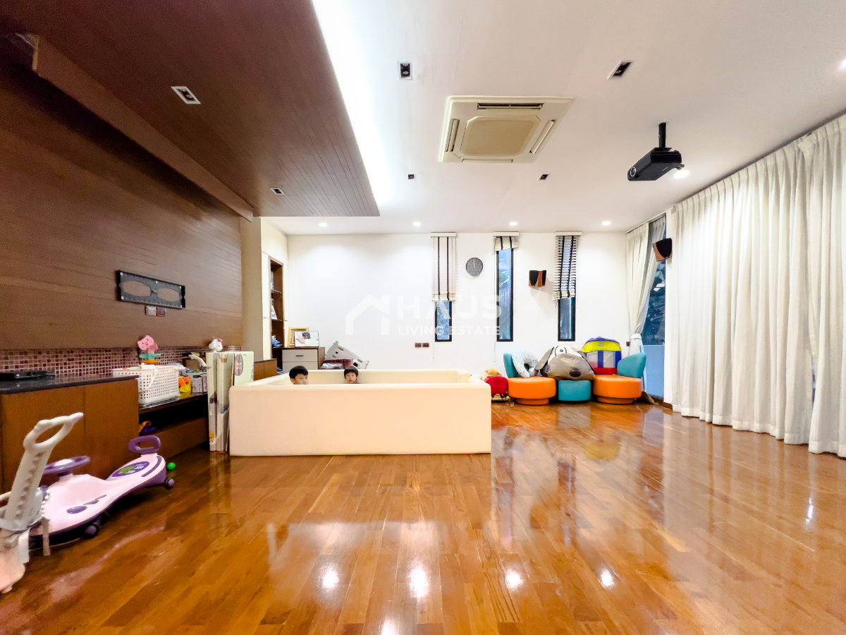 picture Beverly Hills Chaengwattana / 5 Bedrooms #HCWT055 - 43/54