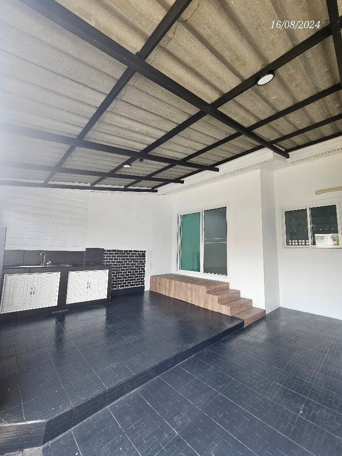 รูป ขายทาวน์เฮ้าส์รีโนเวทใหม่ พร้อมอยู่ หมู่บ้านเอื้ออาทร เมืองเก่า
บ้านสวย ปรับปรุงใหม่  พร้อมเข้าอยู่ได้ทันที - รูปที่ 4/14