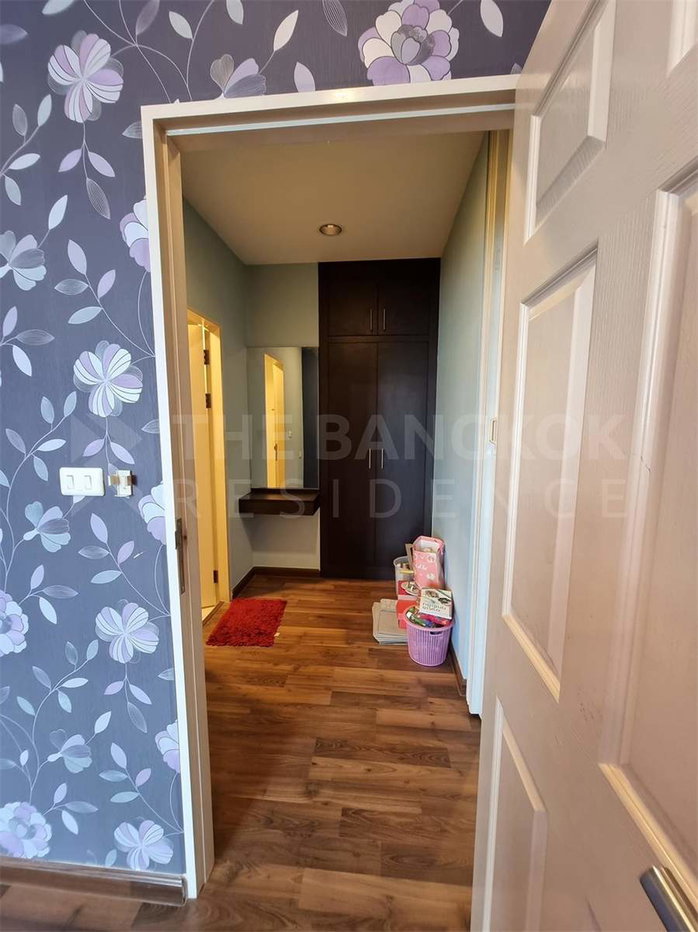 picture Chewathai Ratchaprarop  Condo in High-potential, Central City Location - 10/10