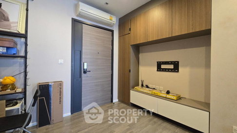 1-BR Condo at The Room Sathorn - St. Louis near BTS Surasak (ID 2941505)