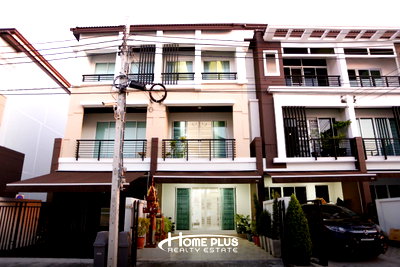 ทาวน์โฮม เขตบึงกุ่ม : ขายทาวน์โฮม 3 ชั้น บ้านกลางเมือง เกษตร-นวมินทร์ ซอยนวมินทร์ 70 แยก 11-2