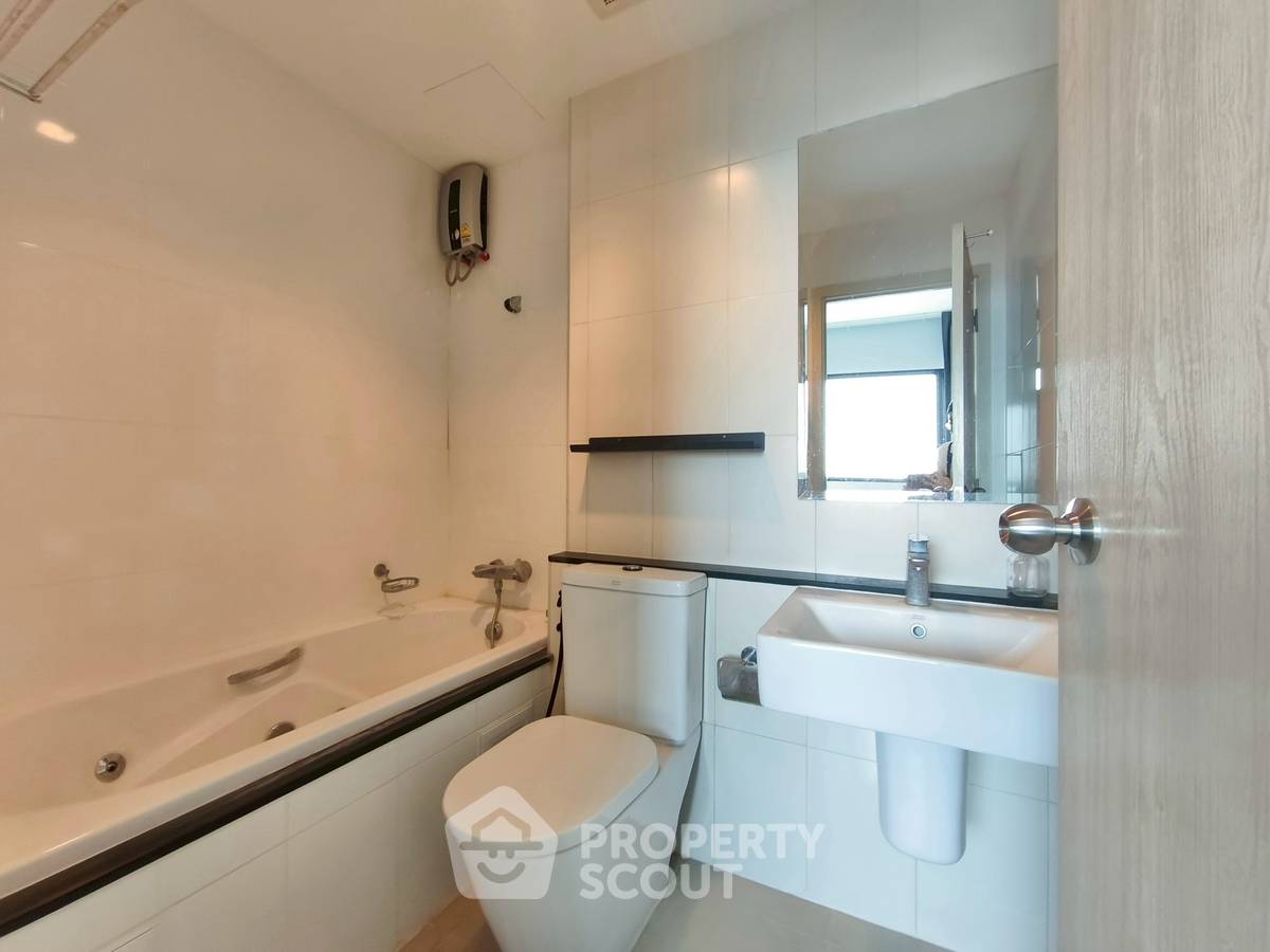 picture 2-BR Condo at Knightsbridge Sky River Ocean near BTS Pak Nam (ID 2948879) - 4/6