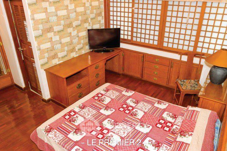 picture 4-BR Condo at Le Premier 2 Condominium near BTS Thong Lor (ID 1729063) - 3/24