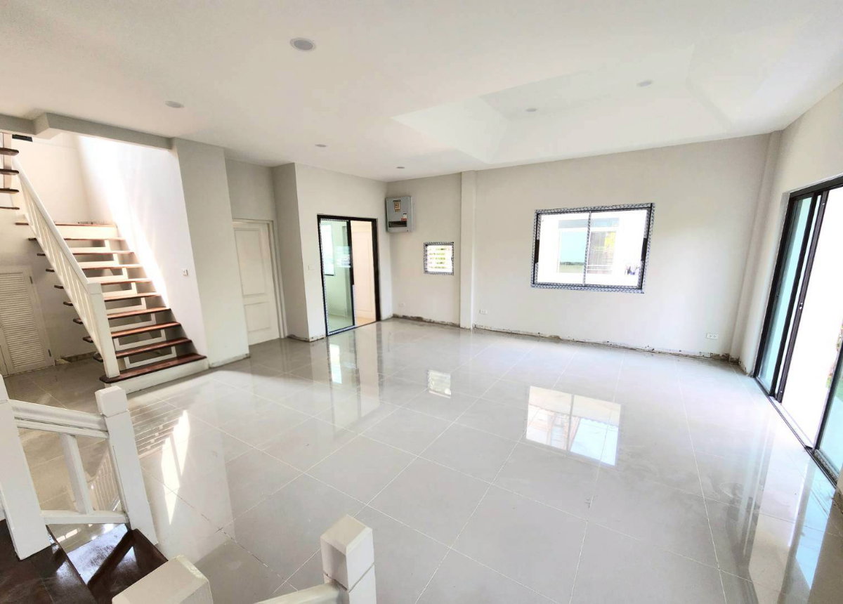 รูป ขายบ้านรีโนเวทใหม่ โครงการ นันทวัน วงแหวน-รัตนาธิเบศร์ (Nantawan Wongwaen-Rattanathibet) ใกล้รถไฟฟ้าสายสีม่วงสถานีตลาดบางใหญ่  - รูปที่ 3/15