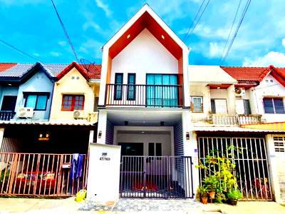 ทาวน์โฮม กรุงเทพมหานคร : ทาวน์เฮ้าส์ รีโนเวทใหม่ ทำเลดี หมู่บ้านลีลา ถ.นิมิตรใหม่ 3/1 มีนบุรี ใกล้ตลาดมีนบุรี รถไฟฟ้าสายสีชมพู