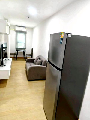 Condos for rent Chiang Mai : Condominium  Amenities include clubhouse, swimming pool, and 24-hour security.   #A1-C0443