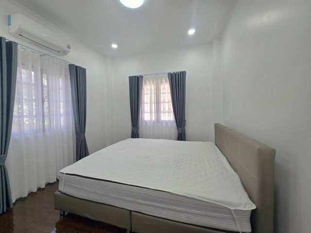 รูป ขายบ้านเดี่ยว พาร์คเวย์ ชาเล่ต์ รามคำแหง 190/1 รีโนเวทใหม่ พร้อมอยู่ แปลงมุม ใกล้ Ruamrudee International School - รูปที่ 10/24
