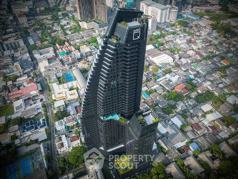 คอนโด 1-ห้องนอน ที่ ไอดีโอ คิว สุขุมวิท 36 ใกล้ BTS ทองหล่อ (ID 2900748)