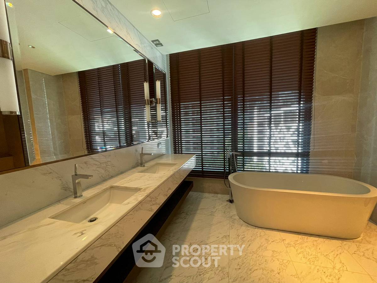 picture 2-BR Condo at Sindhorn Residence near BTS Ratchadamri (ID 2944028) - 11/17
