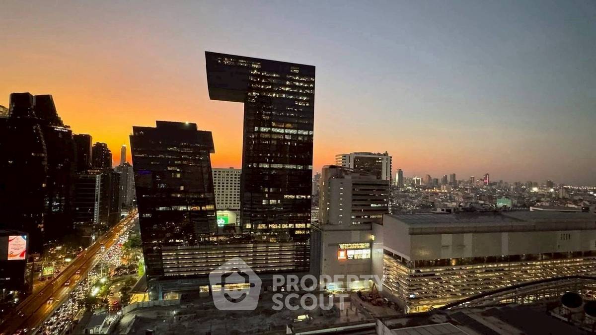 picture 1-BR Condo at Nue District R9 near MRT Phra Ram 9 (ID 2947210) - 9/11
