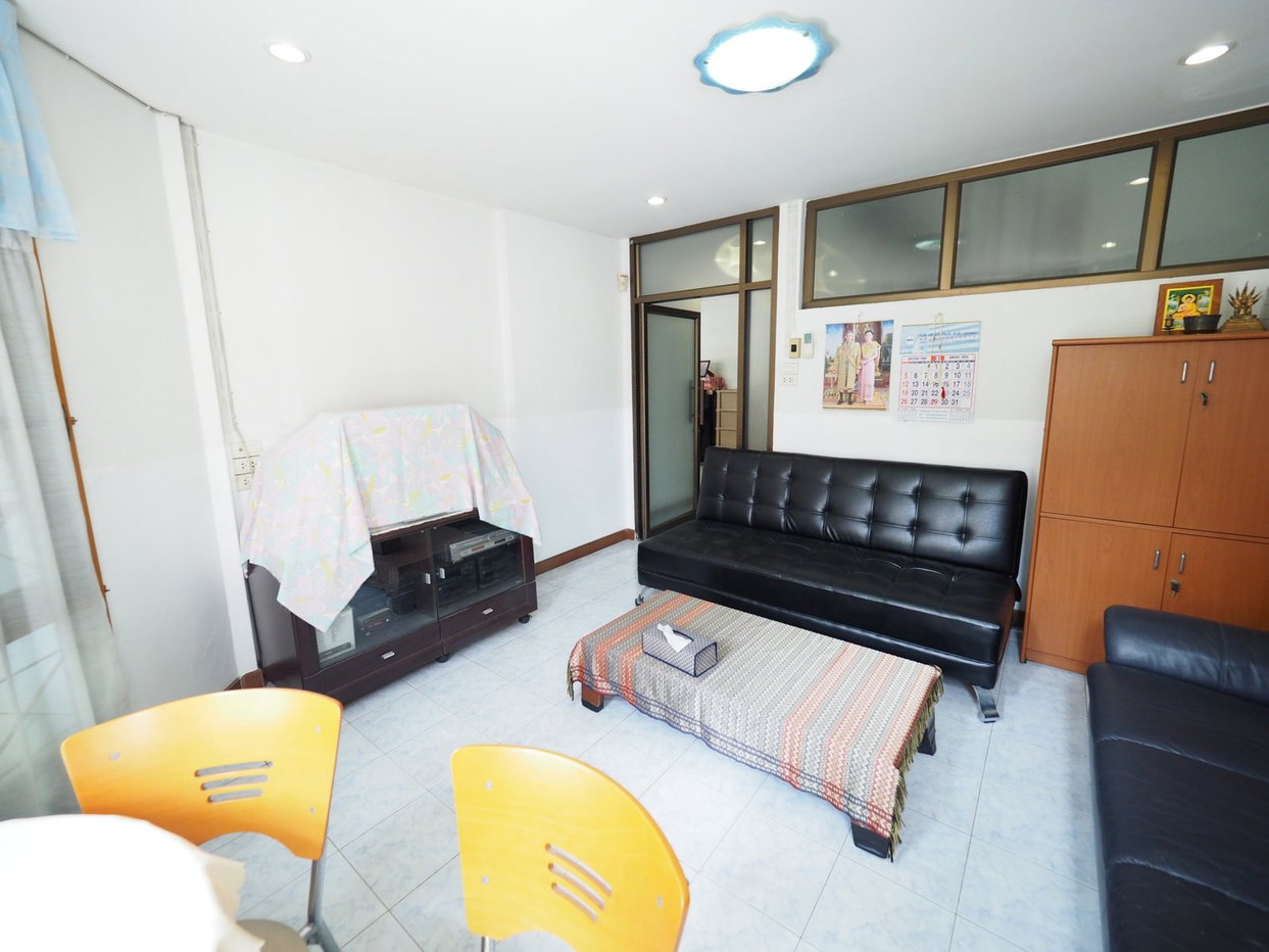 รูป LTHC15614 – Single House for Sale Rama 3 | Spacious Family Residence | Near Central Rama 3 | 12.1 MB | บ้านเดี่ยวขาย พระราม 3 ห้องกว้าง เหมาะสำหรับครอบครัว - รูปที่ 5/7