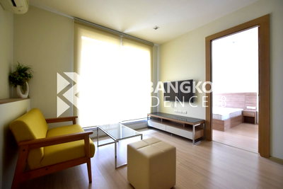 Condos for sale : Hurry to book!! Popular rare units RHYTHM Ratchada-Huaikhwang near MRT Huai Khwang Station