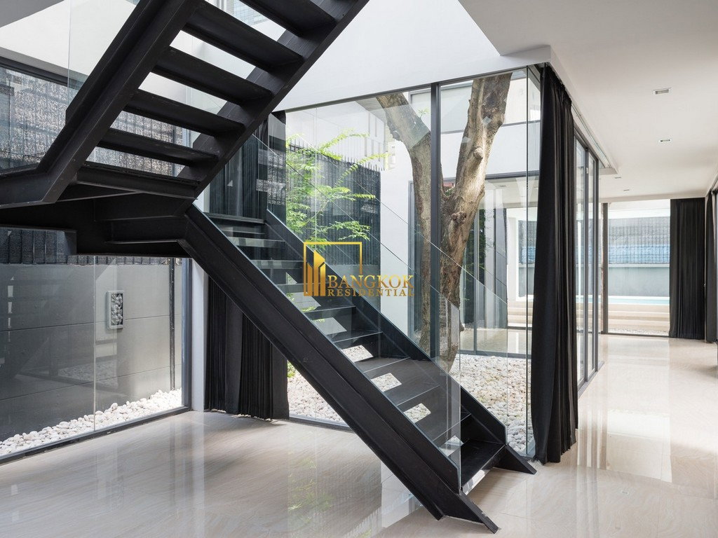 รูป Remarkable 10 Bedroom Luxury House in Thonglor Area - BR27540SH - รูปที่ 7/13