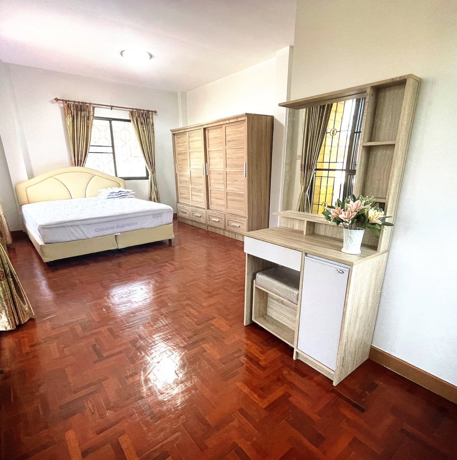 picture  Detached House for rent with 3 Bedrooms, 3 Bathrooms, 1 Kitchen   #A6-H0131   - 11/15