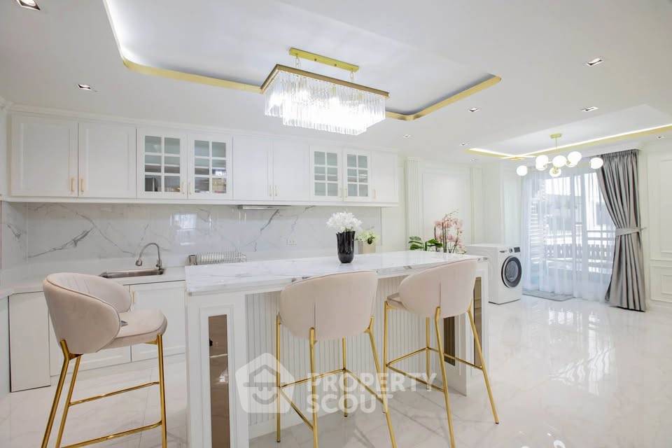 picture 2-BR Condo at Petch 9 Tower near BTS Ratchathewi (ID 2945553) - 1/14