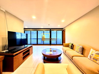 Condos for rent : United Tower - Renovated 2 Bedroom Condo in Thonglor - BR18532CD