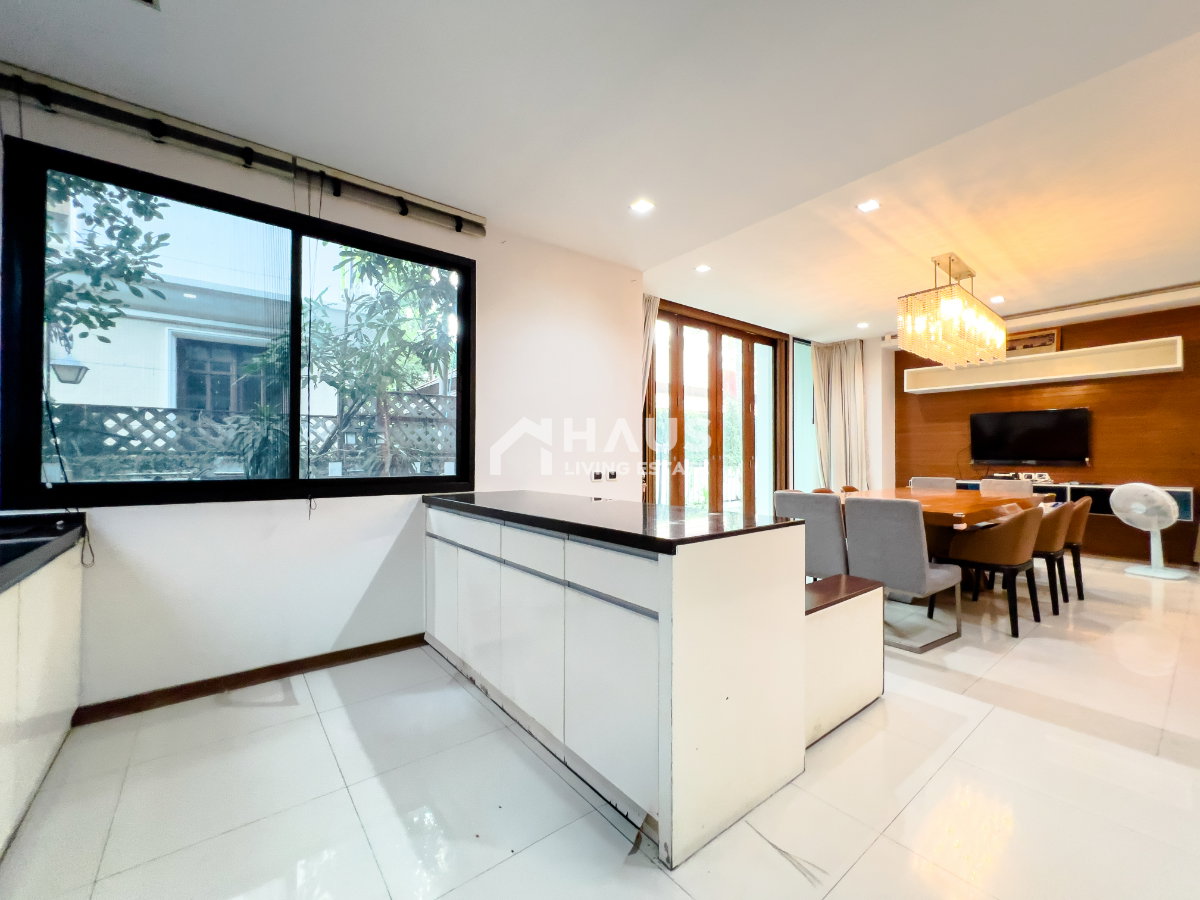picture Beverly Hills Chaengwattana / 5 Bedrooms #HCWT055 - 4/54