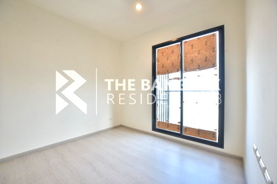 Condos for sale : Big discount, full deal RHYTHM Asoke near MRT Rama 9 Station